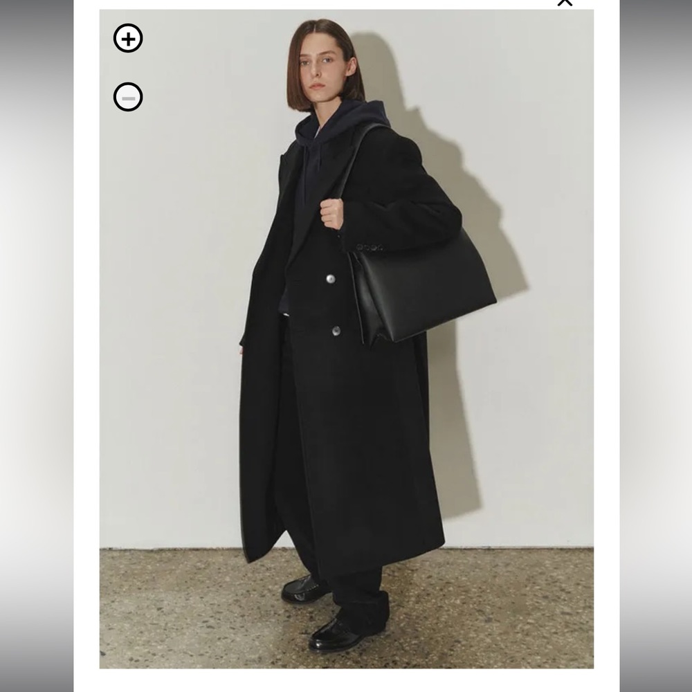 Black wool coat (Brand: Dunst) Size S